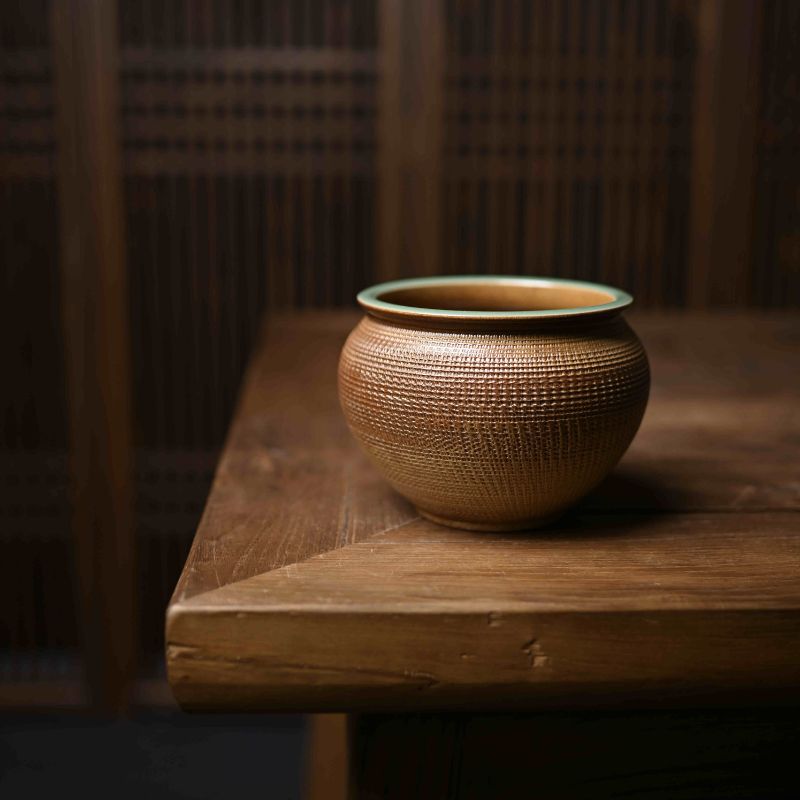 ‘’Jianshui‘’ Celadoner Plum Green Glaze Engraving Pattern Tea Cddy