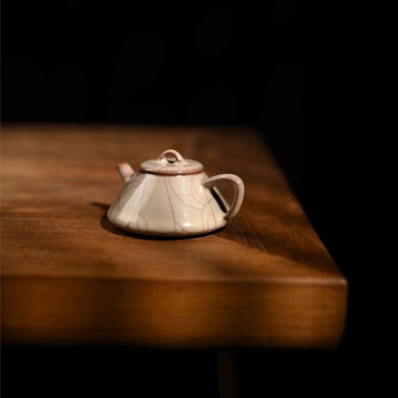 "Teapot" Celadoner Modern Ge Kiln Teapot Big Mouth Teapot Celeste Glaze Beige Glaze