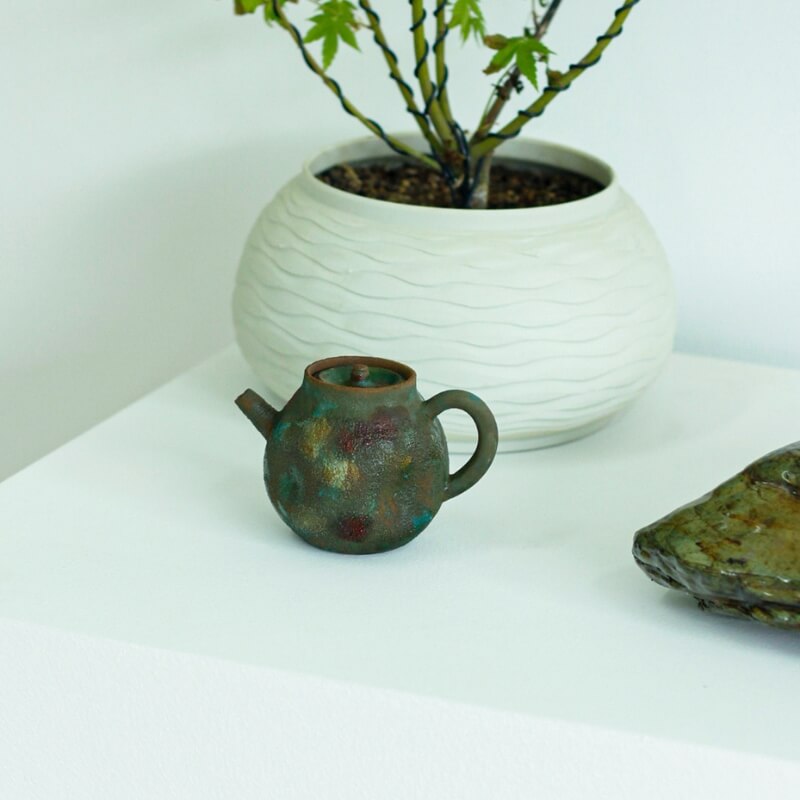 Celadoner Hand-Painted Lacquer Teapot - Unique Wabisabi Style