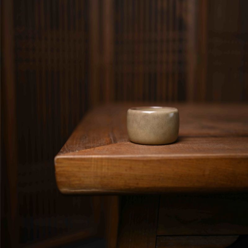 ‘’Beige Glaze‘’ Celadoner Wrench Cup Engraved pattern