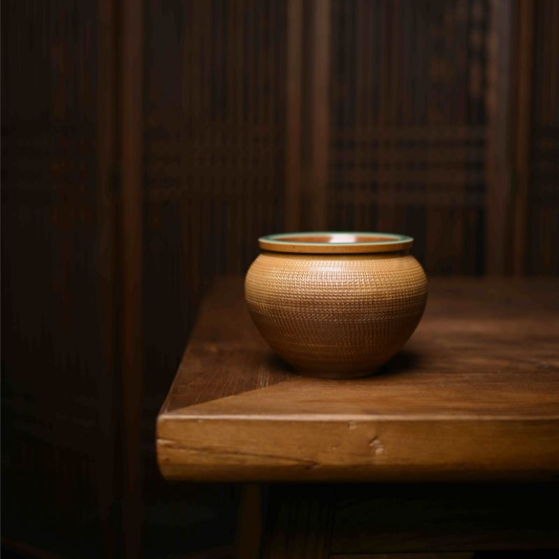 ‘’Jianshui‘’  Celadoner Plum Green Glaze Engraving Pattern Tea Cddy - Celadoner