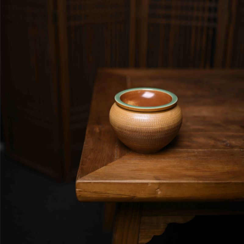 ‘’Jianshui‘’  Celadoner Plum Green Glaze Engraving Pattern Tea Cddy - Celadoner